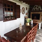 Carmenes
